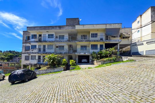 Fachada do bloco de apartamento para alugar com 2 quartos, 50m² em Arsenal, São Gonçalo