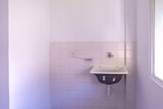 Área de Serviço de apartamento para alugar com 2 quartos, 50m² em Arsenal, São Gonçalo