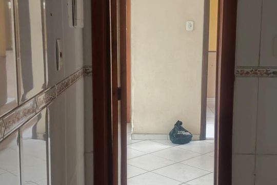 Cozinha de apartamento para alugar com 2 quartos, 62m² em Rocha Miranda, Rio de Janeiro