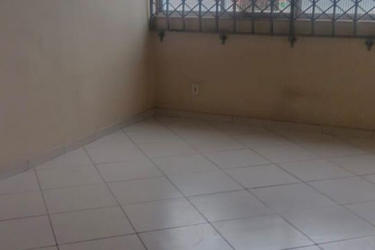 Sala de apartamento para alugar com 2 quartos, 62m² em Rocha Miranda, Rio de Janeiro