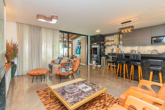 Sala de casa de condomínio à venda com 3 quartos, 170m² em Chapéu do Sol, Porto Alegre