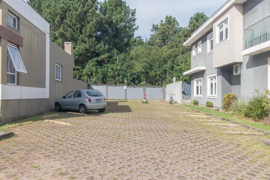 Área comum de casa de condomínio à venda com 3 quartos, 170m² em Chapéu do Sol, Porto Alegre