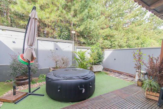 Quintal de casa de condomínio à venda com 3 quartos, 170m² em Chapéu do Sol, Porto Alegre