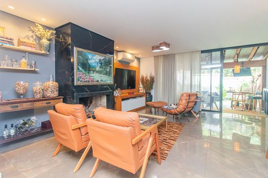 Casa de Condomínio à venda com 3 quartos, 170m² em Chapéu do Sol, Porto Alegre