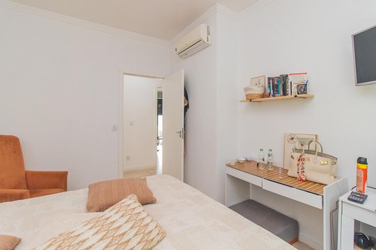 Quarto 1 de casa de condomínio à venda com 3 quartos, 170m² em Chapéu do Sol, Porto Alegre