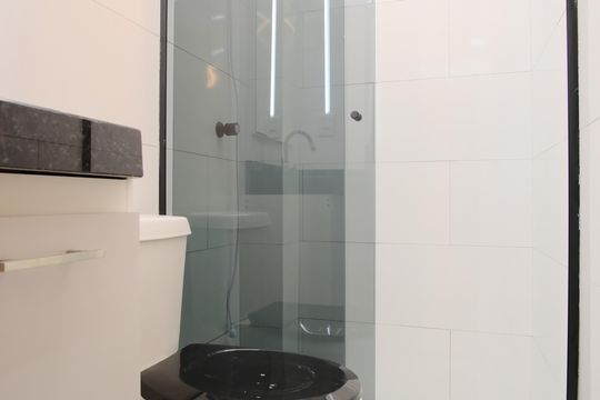 Banheiro de apartamento para alugar com 2 quartos, 35m² em Chácara Santo Antônio (zona Leste), São Paulo