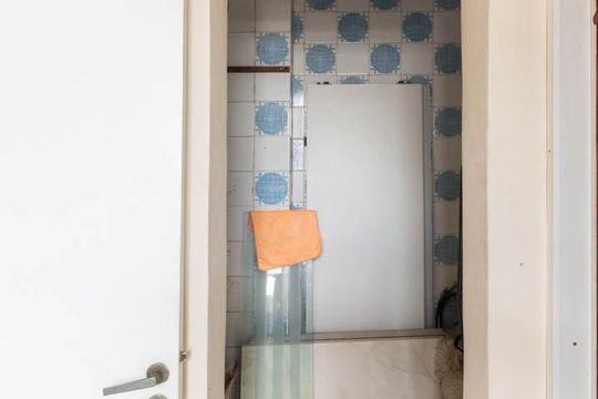 Banheiro de serviço de apartamento para alugar com 3 quartos, 116m² em Tijuca, Rio de Janeiro