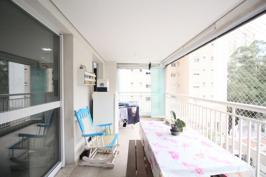 Varanda de apartamento à venda com 3 quartos, 127m² em Vila Andrade, São Paulo