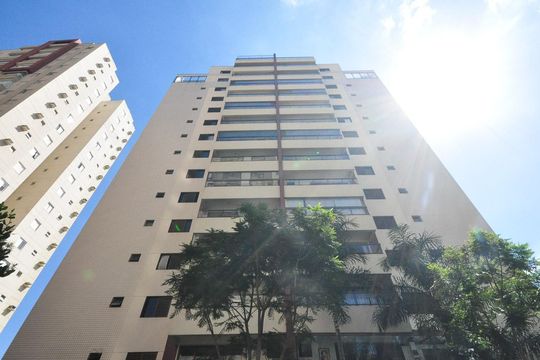 Fachada de apartamento à venda com 3 quartos, 145m² em Vila Suzana, São Paulo