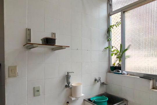 Cozinha e Área de Serviço de apartamento à venda com 2 quartos, 60m² em Grajaú, Rio de Janeiro