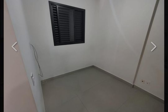 Quarto de kitnet/studio para alugar com 1 quarto, 34m² em Saraiva, Uberlândia