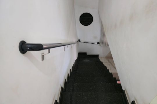 Escada acesso aos Quartos  de casa para alugar com 2 quartos, 105m² em Jardim Bela Vista, Guarulhos