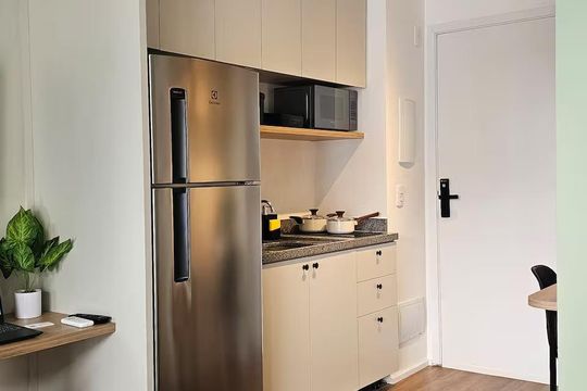 Cozinha de apartamento à venda com 1 quarto, 24m² em Santo Amaro, São Paulo