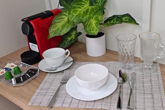 Cozinha de apartamento à venda com 1 quarto, 24m² em Santo Amaro, São Paulo