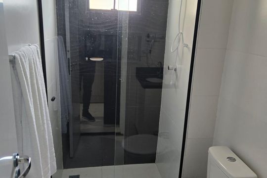 BanheiroBanheiro de apartamento para alugar com 1 quarto, 23m² em Vila Azevedo, São Paulo