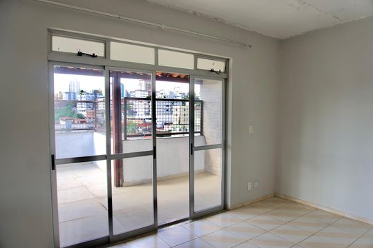 Apartamento para alugar com 3 quartos, 153m² em Salgado Filho, Belo Horizonte
