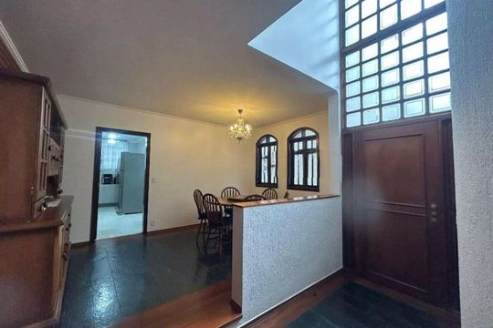 Sala de casa para alugar com 3 quartos, 265m² em Vila Alzira, Santo André