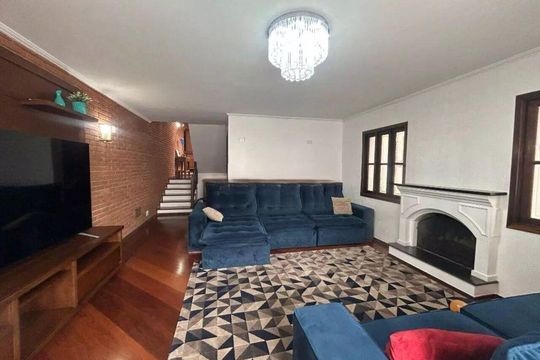 Casa para alugar com 3 quartos, 265m² em Vila Alzira, Santo André