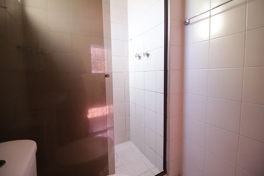Banheiro da Suíte 3 de apartamento à venda com 3 quartos, 65m² em Taquara, Rio de Janeiro