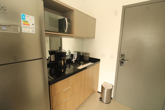 Cozinha de kitnet/studio para alugar com 1 quarto, 22m² em Paraíso, São Paulo