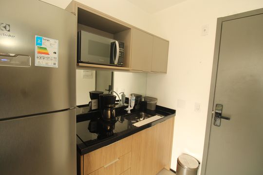 Cozinha de kitnet/studio para alugar com 1 quarto, 22m² em Paraíso, São Paulo