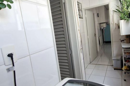 Área de serviço de apartamento à venda com 2 quartos, 90m² em Jardins, São Paulo