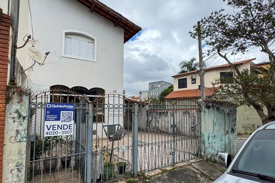 Fachada de casa para alugar com 3 quartos, 180m² em Parque Cruzeiro do Sul, São Paulo