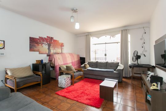 Casa para alugar com 3 quartos, 180m² em Parque Cruzeiro do Sul, São Paulo