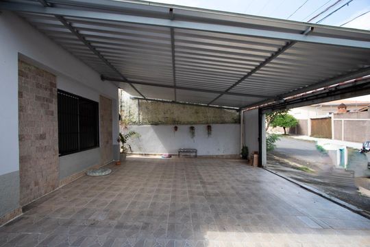 Garagem de casa para alugar com 3 quartos, 170m² em Cidade Jardim, Sorocaba