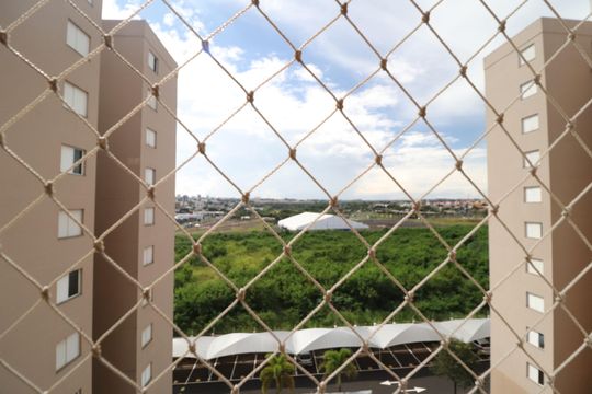 Vista de apartamento para alugar com 2 quartos, 53m² em Jardim Inconfidência, Uberlândia