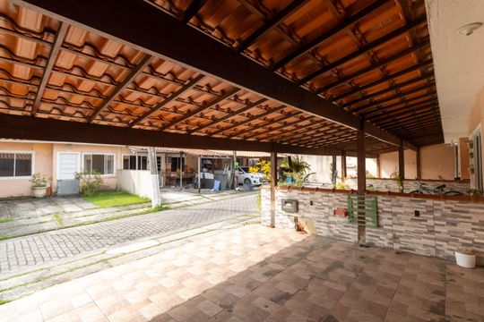 Garagem de casa de condomínio para alugar com 2 quartos, 56m² em Campo Grande, Rio de Janeiro