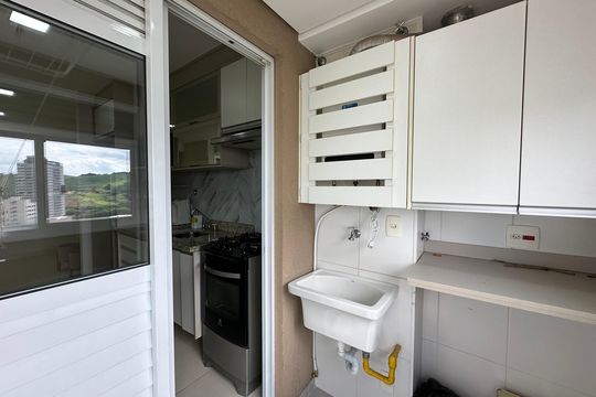 Área de Serviço de apartamento para alugar com 1 quarto, 42m² em Empresarial 18 do Forte, Barueri