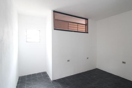 Cozinha de casa para alugar com 1 quarto, 50m² em Jardim Itapura, São Paulo