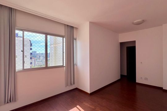 Apartamento à venda com 3 quartos, 76m² em Estoril, Belo Horizonte