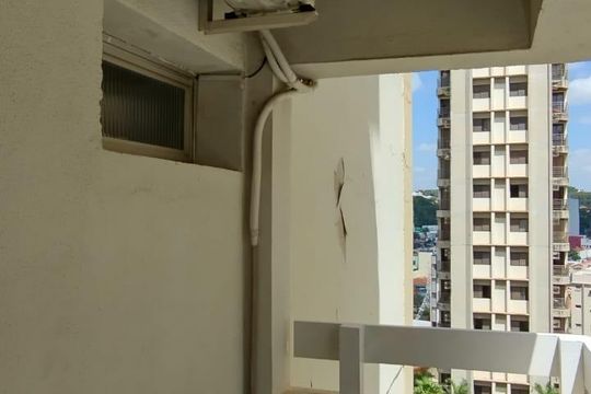 Varanda de apartamento à venda com 1 quarto, 60m² em Cambuí, Campinas