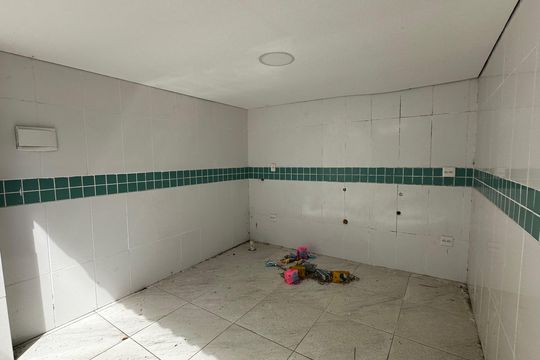 Quarto de Serviço de casa à venda com 3 quartos, 250m² em Recreio dos Bandeirantes, Rio de Janeiro