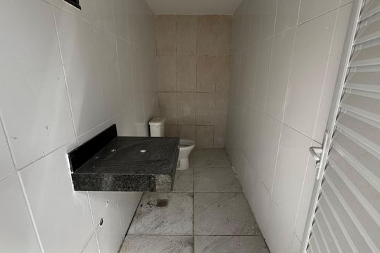 Banheiro de serviço de casa à venda com 3 quartos, 250m² em Recreio dos Bandeirantes, Rio de Janeiro