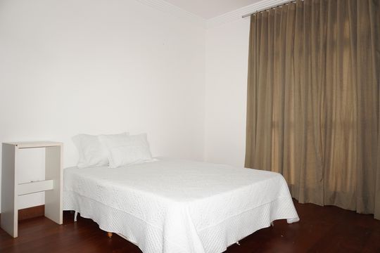 Suíte 1 de casa para alugar com 5 quartos, 400m² em Mangabeiras, Belo Horizonte