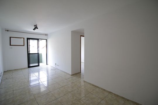 Sala de apartamento à venda com 2 quartos, 66m² em Pechincha, Rio de Janeiro