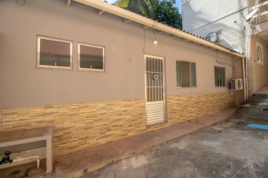 Fachada do Prédio de casa de condomínio à venda com 1 quarto, 34m² em Irajá, Rio de Janeiro