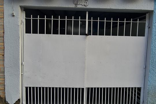 Fachada de casa à venda com 3 quartos, 100m² em Jardim Raposo Tavares, São Paulo