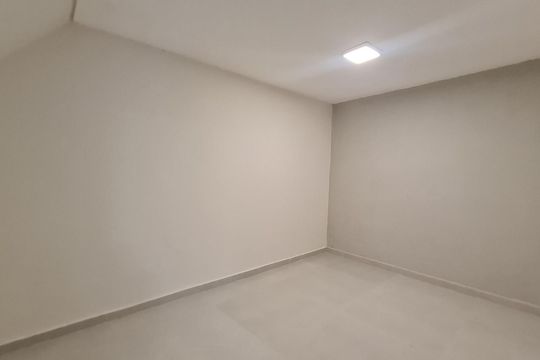 Quarto de casa à venda com 3 quartos, 100m² em Jardim Raposo Tavares, São Paulo