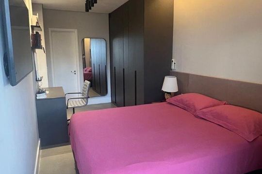 Quarto de apartamento à venda com 1 quarto, 57m² em Vila Olímpia, São Paulo