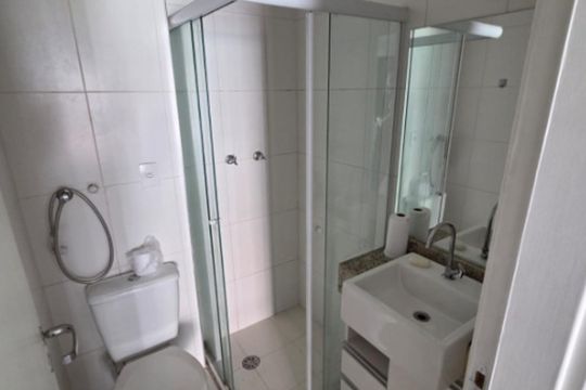 Banheiro de apartamento à venda com 1 quarto, 28m² em Bela Vista, São Paulo