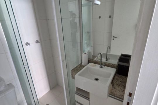 Banheiro de apartamento à venda com 1 quarto, 28m² em Bela Vista, São Paulo