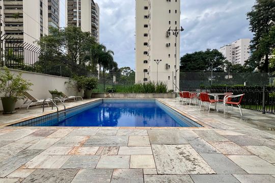 Piscina de apartamento à venda com 3 quartos, 297m² em Alto de Pinheiros, São Paulo