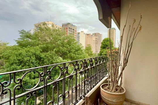 Varanda de apartamento à venda com 3 quartos, 297m² em Alto de Pinheiros, São Paulo
