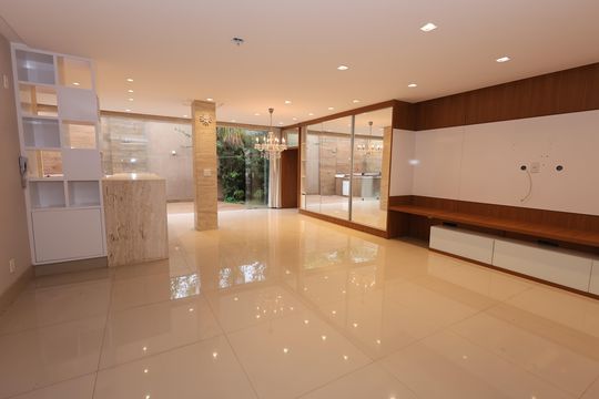 Casa de Condomínio à venda com 3 quartos, 156m² em Parque das Laranjeiras, Goiânia