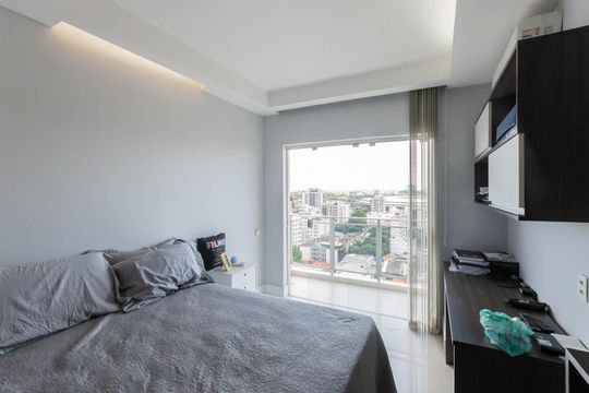 Quarto 1 de apartamento à venda com 3 quartos, 110m² em Maracanã, Rio de Janeiro