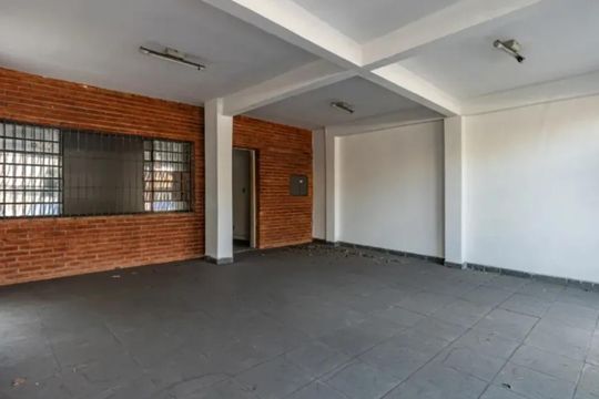 Área externa de casa à venda com 6 quartos, 210m² em Instituto de Previdencia, São Paulo